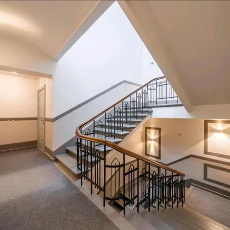 Old Town Serenity Breeze Prime Location Apartament