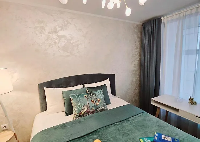 Old Town Serenity Breeze Prime Location