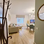Old Town Serenity Breeze Prime Location ريغا
