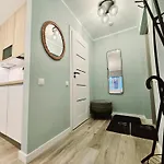 Old Town Serenity Breeze Prime Location شقة