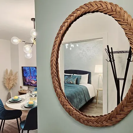 Old Town Serenity Breeze Prime Location Apartment
